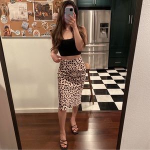Beginning Boutique Leopard print midi skirt